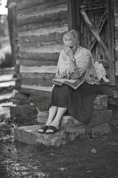 People Praying Photography, A Praying Mother, Praying Mother, People Praying, Prayer Changes Things, Let Us Pray, Old Woman, Jesus Is Lord, Power Of Prayer