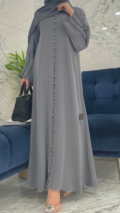 Stylish Abaya Designs, Simple Abaya Designs, Simple Abaya, Muslimah Fashion Casual, Abaya Collection, Abaya Designs Latest, Islamic Fashion Dresses, Abaya Design, Modest Dresses Fashion