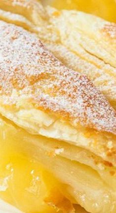 Lemon Cream Cheese Puff Pastry Braid Cream Cheese Braid, Puff Pastry Braid, Pastry Braid, Cream Cheese Puffs, Turtle Cheesecake Recipes, Cream Cheese Puff Pastry, Pizza Vegana, Baking Breads, Cheese Puff