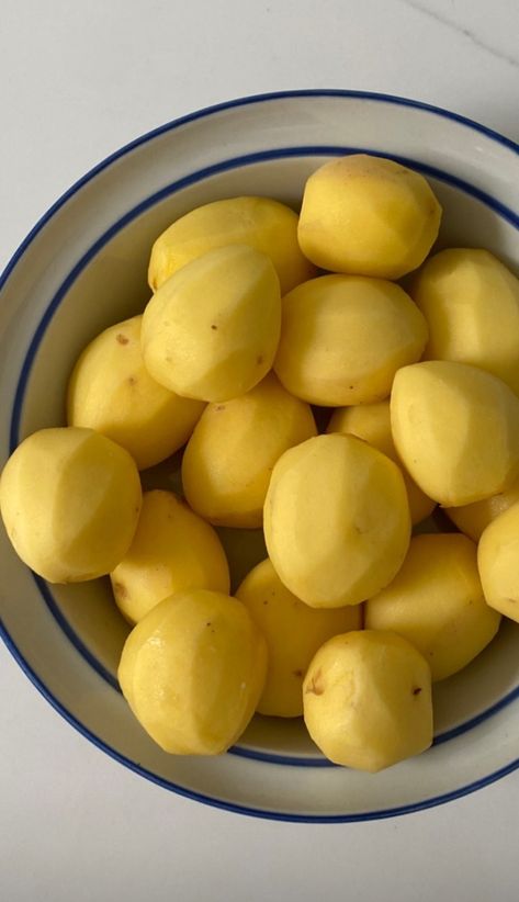 Potatoes Aesthetic, Vegetables Photography, Organic Cooking, Cute Potato, Cooking At Home, Yellow Bow, Food Babe, Aesthetic Moodboard, Home Inspo