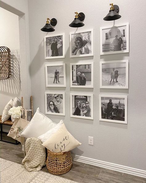 Family Photo Gallery Wall in 5 Easy Steps • Little Gold Pixel Foto Scale, Family Photo Gallery, Family Photo Gallery Wall, Vstupná Hala, Family Pictures On Wall, Family Wall Decor, Photo Wall Gallery, Gallery Wall Living Room, Front Room