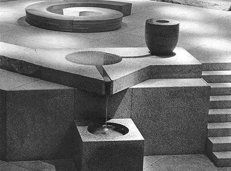 Noguchi Noguchi Garden, Earth Sculpture, Van Eyck, Garden Designer, Isamu Noguchi, Playground Design, Landscape Garden, I Am Looking, Interactive Play