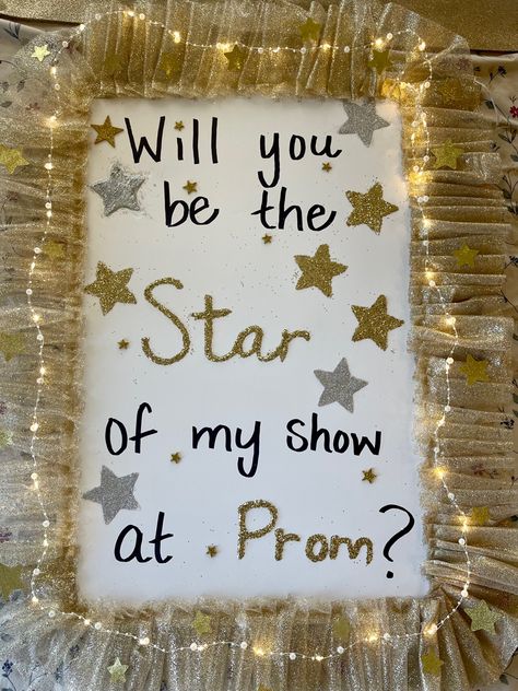 Starry Night Hoco Proposal, Sun And Moon Promposal, Will You Go To Prom With Me Ideas, Hoco Dress Green, Prom Posters Proposal, Promposal Posters, Tangled Hoco, Winter Formal Proposal, Hoco Poster Ideas