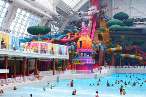 Indoor Water Parks, Bday Plans, Indoor Amusement Parks, Indoor Water Park, Travel Aesthetics, Best Christmas Toys, Planet Coaster, Five In A Row, Wave Pool