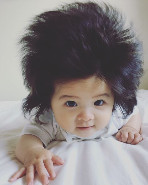 6 Month Hair Styles Baby Girl, Baby Cards Handmade Girl, Kids Comedy, Asian Baby, Internet Fame, Hairstyles Korean, Japanese Baby, Trendy Baby Boy Clothes