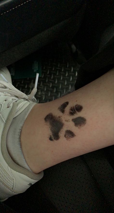 Paw Tattoo Ankle, Tattoo Ideas Pets, Cat Tattoo Ideas Memorial, Dog Passing Tattoo, Tattoos Pets Memorial, Pawprint Tattoo Placement, Tattoo Ideas For Passed Dogs, Passed Dog Tattoo Ideas, Pet Paw Tattoo