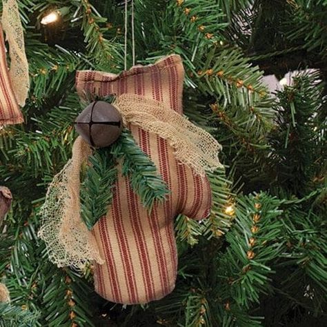 Ticking Stripe Mitten Ornament Primitive Country Crafts, Primitive Christmas Ornaments, Country Christmas Ornaments, Christmas Mittens, Primitive Christmas Tree, Christmas Bazaar, Fabric Ornament, Mitten Ornaments, Christmas Easy