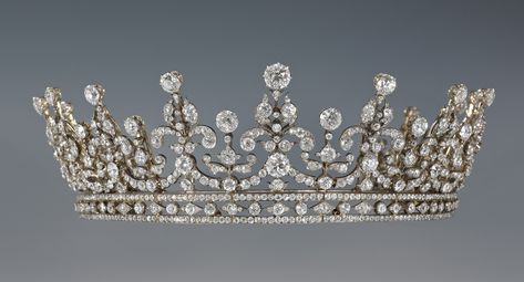 Diamonds: A Jubilee Celebration Exhibition at the Summer Opening of Buckingham Palace 2012 Cullinan Diamond, St Edward's Crown, Lovers Knot Tiara, Royal Collection Trust, Royal Tiaras, Diamond Tiara, Isabel Ii, Her Majesty The Queen, Royal Jewels