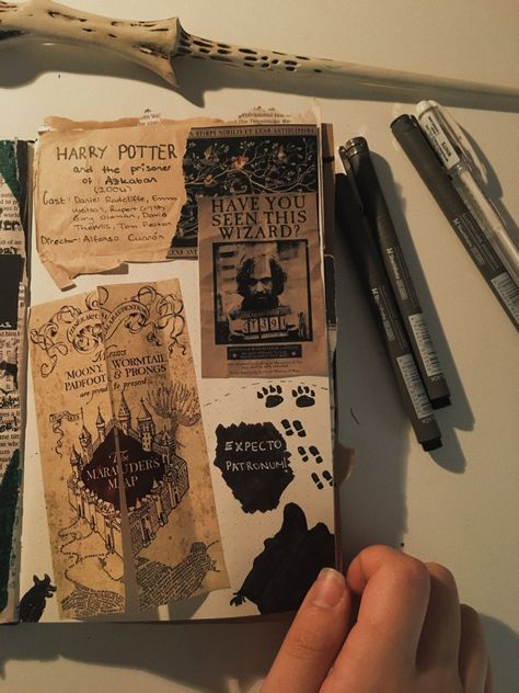 Hogwarts Scrapbook Ideas, Harry Potter Book Journal, Marauders Journal, Harry Potter Journal Pages, Harry Potter Journaling, Harry Potter Scrapbook Ideas, Harry Potter Journal Ideas, Hogwarts Journal, Dark Journal