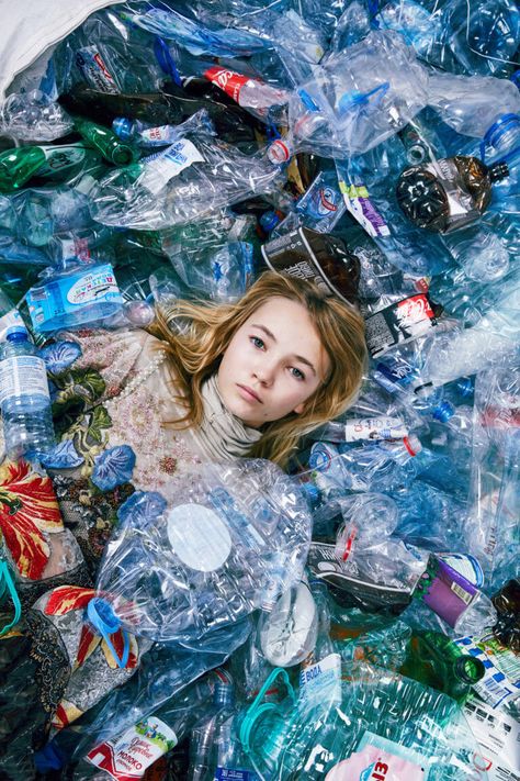 Vika Pobeda, What To Recycle, Trash Fashion, Kids Fashion Magazine, There Is No Planet B, Portrait Creative, No Planet B, Ocean Pollution, Kids Winter Fashion