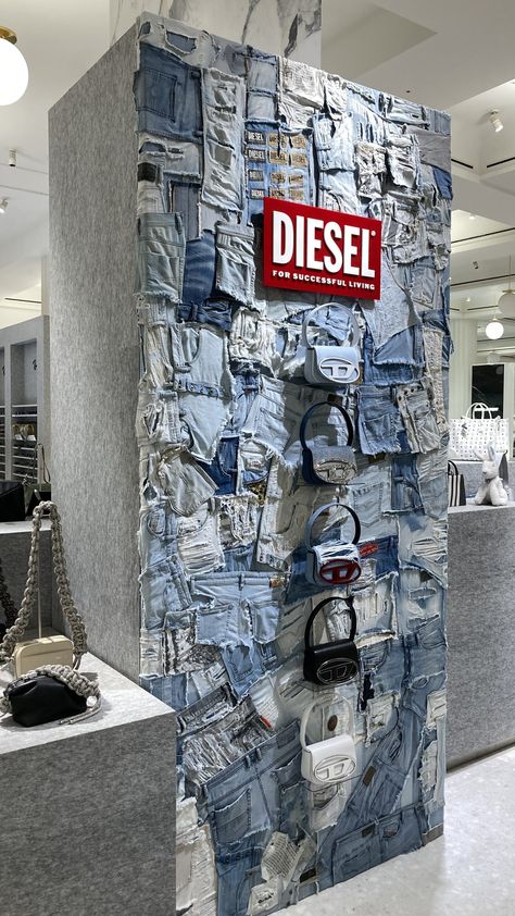 Denim Creative Ideas, Recycling Accessories, Denim Repurpose, Jeans Window Display, Diesel Window Display, Sustainable Visual Merchandising, Display Accessories Shop, Diesel Denim Bag, Denim Visual Merchandising