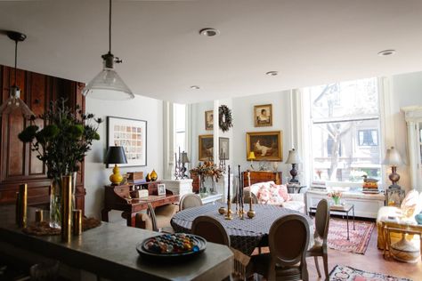 House Tour: A Vivacious Brooklyn Heights Studio | Apartment Therapy Brooklyn Apartment, Brooklyn Heights, House Tour, Apartment Building, Apartment Therapy, Studio Apartment, Interior Designer, House Tours, Country House