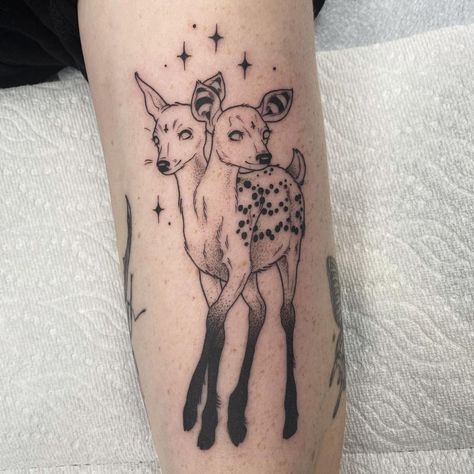 × 𝓒𝓱𝓮𝓵𝓼𝓮𝔂 𝓔𝓭���𝓰𝓮𝓬𝓸𝓶𝓫𝓮 × on Instagram: “A new personal favourite!! I’m so proud of this, I love doin my spooky animals 🖤🖤 Thank you for choosing my flash Becca…” Fawn Tattoo, Rat Tattoo, Cow Tattoo, Deer Tattoo, Spooky Tattoos, Cute Little Tattoos, Cute Tiny Tattoos, Calf Tattoo, Dot Work Tattoo