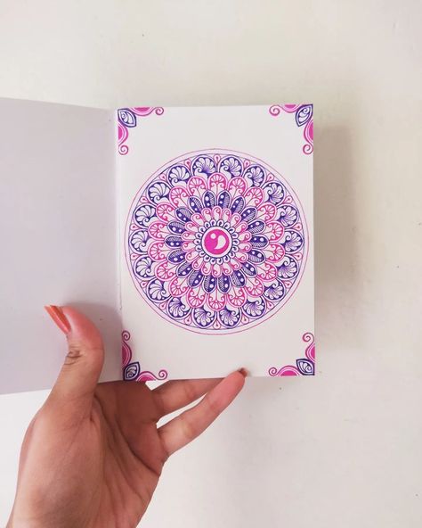 Basic Art Techniques, Diy Mandala, Mandala Book, Mini Mandala, Pen Art Work, Doodle Art Flowers, Mandala Doodle, Easy Mandala Drawing, Mandela Art