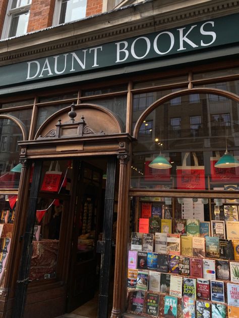 Daunt Books London Aesthetic, Book Shop London, London Daunt Books, London Writer Aesthetic, Daunt Books Aesthetic, London Library Aesthetic, Bookshops London, London Bookstore Aesthetic, London Bookstores