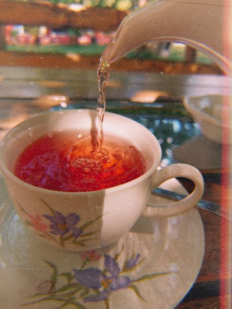 tea, aesthetic, teapot, cotagge core aesthetic, cotagge core, cotaggecore, garden, vintage, floral, retro, 50s, 60s Asmaa Core, Aseel Core, Lucy Core Aesthetic, Isidora Core, Sofia Core Aesthetic, Lucie Core, Joanne Core, Dayana Core, Jessica Core Aesthetic