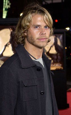 Eric Christian Olsen at event of Underworld Underworld 2003, Renée Felice Smith, Eric Olsen, Marty Deeks, Eric Christian Olsen, Chris O’donnell, Grunge Guys, American Series, Los Angles