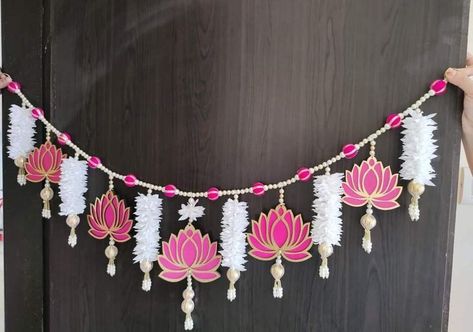 Artificial Flower Toran, Lippan Art Door Hanging, Lotus Flower Toran, Lotus Toran Design, Bandanwar Design Handmade, Flower Toran Designs Doors, Toran Designs Doors Handmade Flowers, Bandhanwar Handmade, Bandarwal Designs Handmade