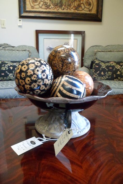 These 'balls in a bowl" make the best centerpiece....and are in fantastic shape (new actually) Decorative Balls In Bowl, Storage Ottoman Coffee Table, Coffee Table Inspiration, Minimalist Coffee Table, Coffee Table Centerpieces, Farmhouse Centerpiece, Mid Century Coffee Table, Coffee Table Farmhouse, Farmhouse Decoration