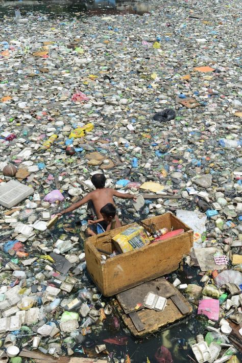 Ocean Pollution, Save Our Earth, Save Our Oceans, Water Pollution, Environmental Pollution, Plastic Pollution, Save Earth, Plastic Waste, Green Day