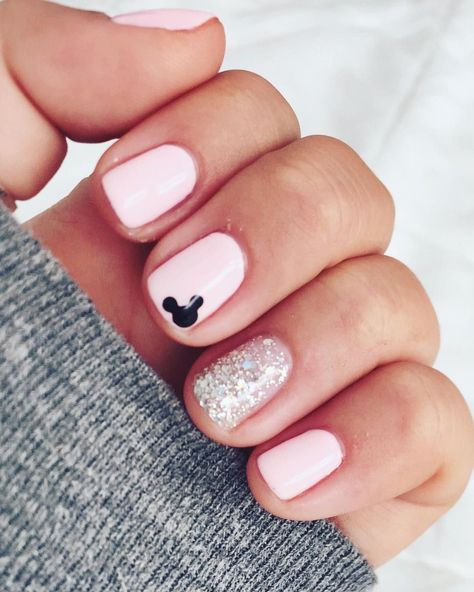 Disney Nail Art Ideas | POPSUGAR Beauty Disney Nail Art, Disney Nail Designs, Mickey Nails, Nagel Design, Disney Nail, Kutek Disney, Christmas Disney, Nail Art Disney, Her Nails