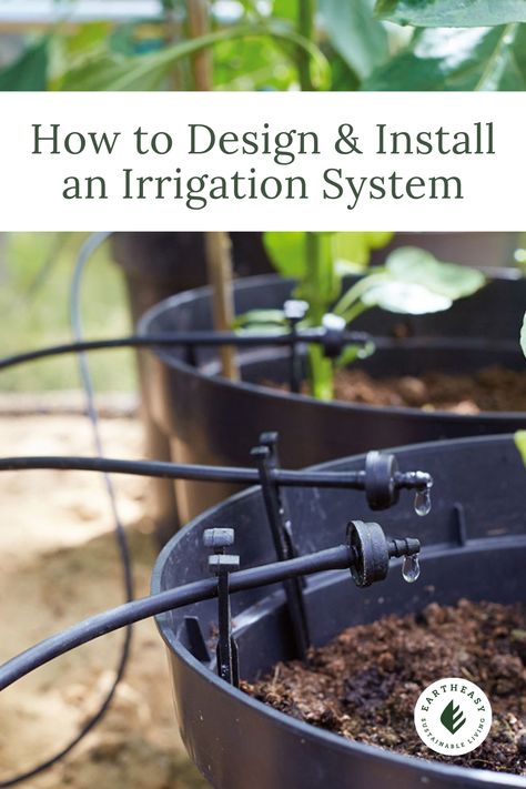 Drip irrigation systems save water and time while improving growth, discouraging weeds, and helping to control fungal diseases. Whether your garden is ornamental or food-producing, a drip irrigation system can be used with equal success. Discover the drip irrigation method that's best for your garden and tips for designing and installing your automatic watering system in this complete guide. Garden Self Watering System, Chaplin Bucket Irrigation, Greenhouse Watering System, Underground Irrigation, Drip Irrigation System Design, Irrigation Diy, Irrigation Methods, Sprinkler Hose, Self Watering Containers