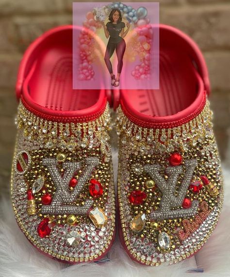 Blinged Crocs, Bedazzled Crocs, Designer Crocs, Bling Crocs, Crocs Ideas, Red Clogs, Custom Outfits, Custom Crocs, Bling Converse