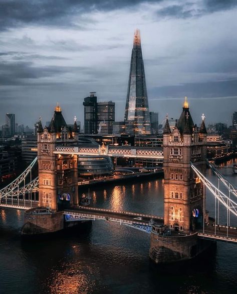 London Life Aesthetic, London Dreams, Bridge Photography, Magical Night, Tower Bridge London, Beautiful London, London Aesthetic, London Architecture, Night Shot