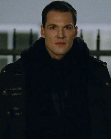 Felix Volturi, Daniel Cudmore, Twilight Pictures, Thirty Two, Twilight Movie, Florence Pugh, House Of Dragons, The Twilight Saga, Twilight Saga