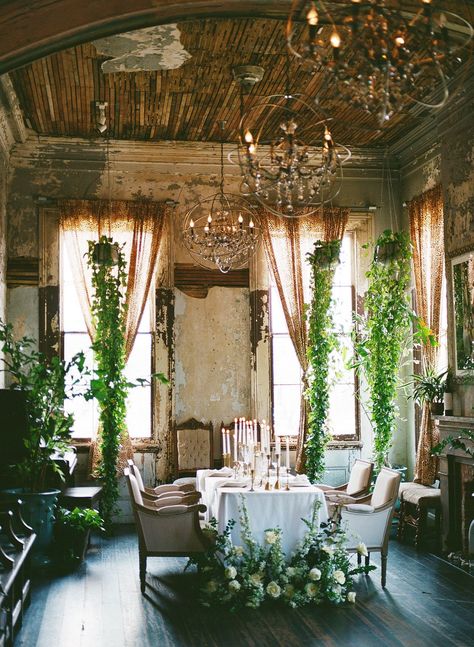 Modern Vintage Wedding Style in New Orleans Modern Vintage Wedding, Nola Wedding, Intimate Wedding Venues, Wedding Sparrow, New Orleans Homes, New Orleans Wedding, Urban Wedding, Vintage Style Wedding, Wedding Event Planner