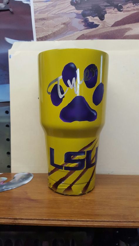 LSU Artic tumbler #RADairbrush Lsu Tumbler Ideas, Tumbler Inspiration, Football Cups, Custom Airbrushing, Epoxy Tumblers, Geaux Tigers, Cup Designs, Tumbler Cups Diy, Cup Ideas