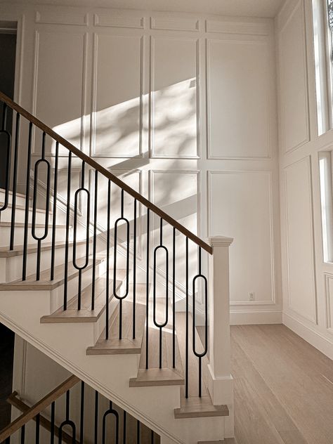 Wall Molding Design Stairs, Stairwell Molding Ideas, Wall Molding Staircase, Staircase Wainscoting Ideas, Staircase Wall Paneling, Stair Well Wall Ideas, Stair Wainscoting, Staircases Ideas, Stairwell Accent Wall