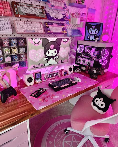 🖤💕 PINK Kuromi Gaming Setup! 💕🖤 I don’t usually gravitate towards this color palette when it comes to Kuromi, but I’m so happy that I did! 😍 I hope you’re all having a wonderful Wednesday! 🥺✨ 💗⭐️💗⭐️💗⭐️💗 #kuromi #sanrio #pcgamingsetup #pinkgamingsetup #gamingsetup #kuromifytheworld Kuromi Gaming Setup, Pink And Black Gaming Setup, Black And Pink Gaming Setup, Goth Gaming Setup, Pink Gaming Room, Pink Kuromi, Game Setup, Kuromi Sanrio, Computer Gaming Room