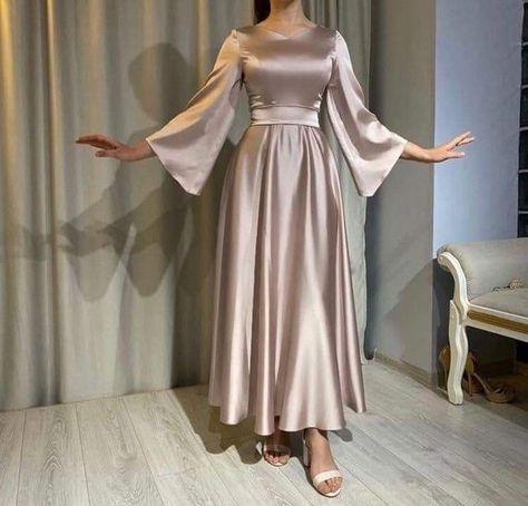 Hijabi Bridesmaid Dresses Satin, Muslim Prom Dress Simple, Hijabi Evening Gowns, Evening Party Dress Classy Long Sleeve, Long Dress Hijab Bridesmaid, Prenses Dress, Simple Dresses For Hijab, Dress Satin Hijab Simple, Prom Dresses For Hijabis