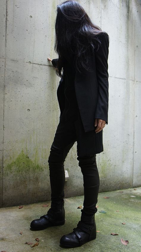 Gerry Keay, Guys Photography, Grunge Men, Look 80s, Gothic Mode, Goth Guys, Gothic Men, Look Festival, Grunge Guys