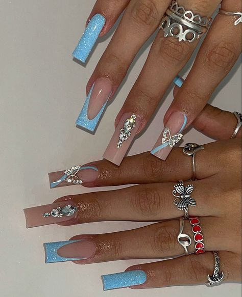 Blue N Silver Nails, Dark Blue And White French Tip Nails, Light Blue Nails Birthday, Light Blue Nails Medium Length, Blue Nails Baby Shower Ideas, Light Blue Homecoming Nails, Light Blue Coquette Nails, Blue Icy Nails, Baby Blue Quince Nails