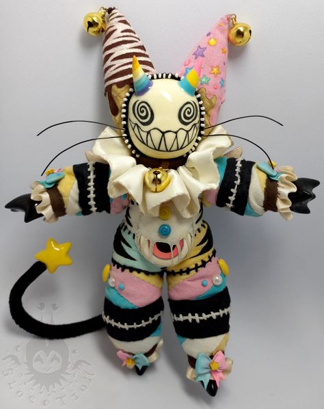 Creepy Stuffed Animals, Doll Plushies, Cute Clown, Fantasy Art Dolls, A Clown, Cute Stuffed Animals, 영감을 주는 캐릭터, Creepy Cute, Custom Dolls