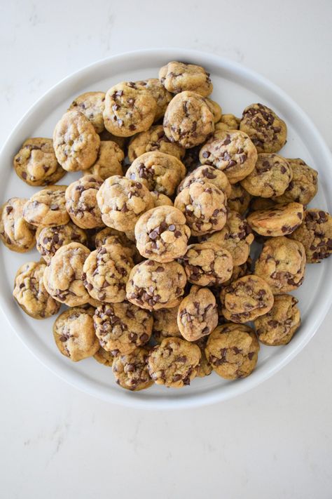 Crunchy Mini Chocolate Chip Cookies, Mini Chocolate Chip Cookie Cups, Mini Semi Sweet Chocolate Chip Recipes, Bite Size Chocolate Chip Cookies, Best Mini Chocolate Chip Cookies, Costco Mini Chocolate Chip Cookies, Mini Choc Chip Cookies, Tiny Chocolate Chip Cookies, Bite Sized Cookies