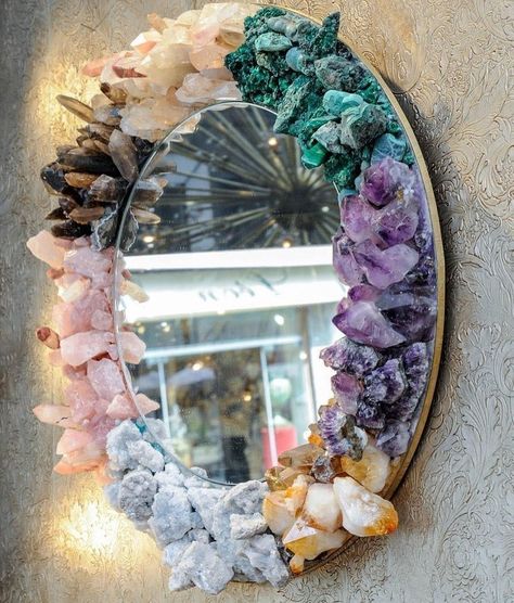 Crystal Mirror Frame, Crystal House Aesthetic, Crystal Wall Decor, Crystal Themed Bedroom, Decorating With Crystal Pieces, Amethyst Bathroom, Crystal Room Aesthetic, Crystal Decor Ideas, Quartz Crafts