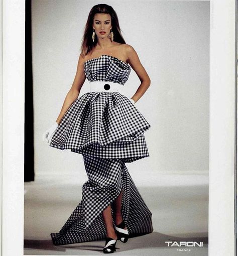 Susan Holmes for Guy Laroche Susan Holmes, Guy Laroche, Original Fashion, Summer Outfit Inspiration, Couture Collection, Spring Summer Outfits, Fashion Photographer, Fashion Collection, High Low Dress