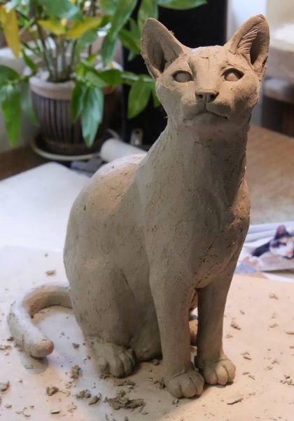 Pet Cat Sculpture Commission - Nick Mackman Animal Sculpture Figure Sketches, Skeleton Drawings, Pottery Animals, Sculpture Art Clay, Cat Sculpture, Tanah Liat, Sculptures Céramiques, Cat Statue, Ceramics Pottery Art