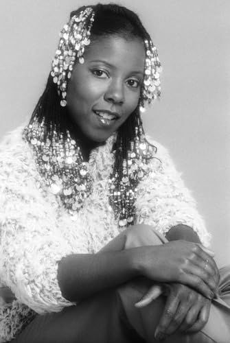 Patrice Rushen, Houston Pictures, Mini Braids, Whitney Houston Pictures, Whitney Houston, Popular Culture, Pretty Hairstyles, Houston, Braids