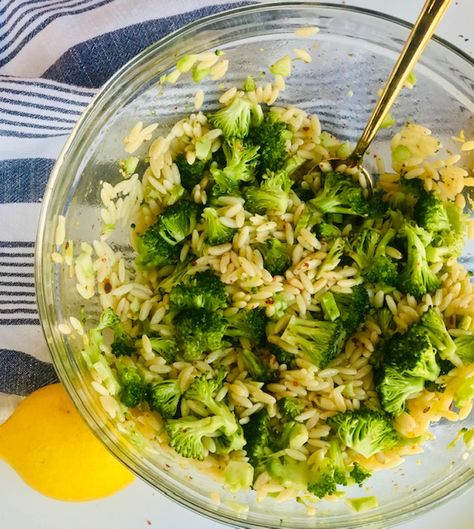 Broccoli Lemon, Lemon Orzo Salad, Lemon Orzo, Lemon Salad, Raw Broccoli, Ambrosia Salad, Jambalaya Recipe, Green Veggies, Orzo Salad