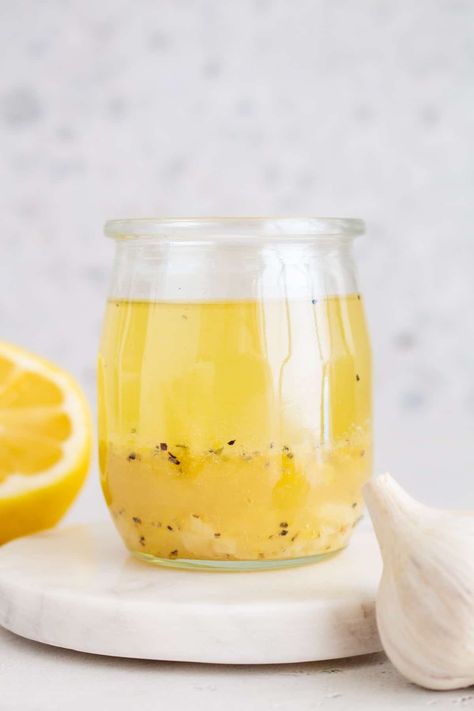 Lemon Garlic Vinaigrette, Lemon Vinegarette, Lemon Garlic Dressing, Roasted Garlic Dressing, Citrus Salad Dressing, Lemon Poppy Seed Dressing, Lemon Basil Vinaigrette, Garlic Salad Dressing, Lemon Salad Dressings