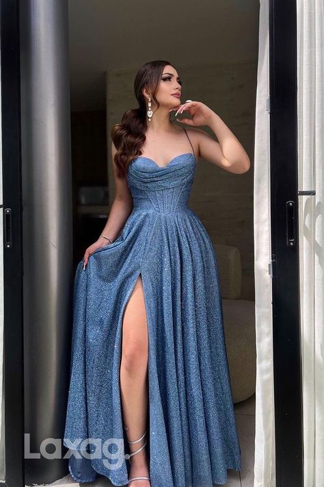 Prom Dress Burgundy, Red Prom Dress Long, Prom Dresses Yellow, Royal Blue Prom Dresses, Classy Prom Dresses, Stunning Prom Dresses, Dusty Rose Dress, Prom Dress Inspiration, Cute Prom Dresses