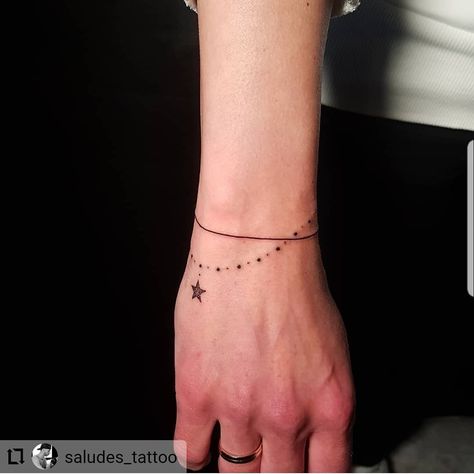 Script Bracelet Tattoo, Tattoos Pulseras, Rosary Tattoo, Tattoo Arm, Tattoo Bracelet, Tattoo Tattoo, Minimal Tattoo, Tattoo Inspo, Wrist Tattoos