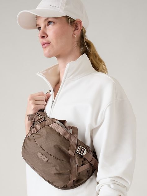 Large Belt Bag, Large Belt, Interior Organization, Aesthetic 2024, Work And Travel, Leather Camera Bag, Bra Dress, Crossbody Bags For Travel, Swim Accessories