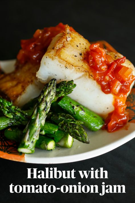 Halibut In Tomato Sauce, Tomato Jam Recipe, Halibut Recipes, Black Cod, Onion Jam, Tomato Jam, Bacon Tomato, Jam Recipe, Must Try Recipes