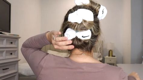 Easy Heatless Hairstyle: Viral TikTok Sock Curls Tutorial | Upstyle How To Roll Your Hair With Socks, Sock Curls Tutorial, Hair With Socks, Hair Curlers Overnight, Foam Curlers, How To Curl Hair, Sock Curls, Curls Tutorial, Ringlet Curls