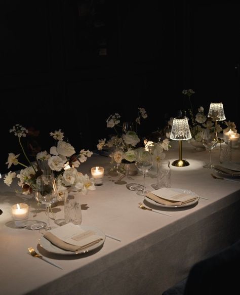 Tables we like Vintage Ralph Lauren Wedding Aesthetic, Luxury Wedding Table Decor, Wedding Tablescapes Long, Katie White, Engagement Dinner, Party Table Settings, Dinner Table Setting, Dinner Decoration, Moody Wedding